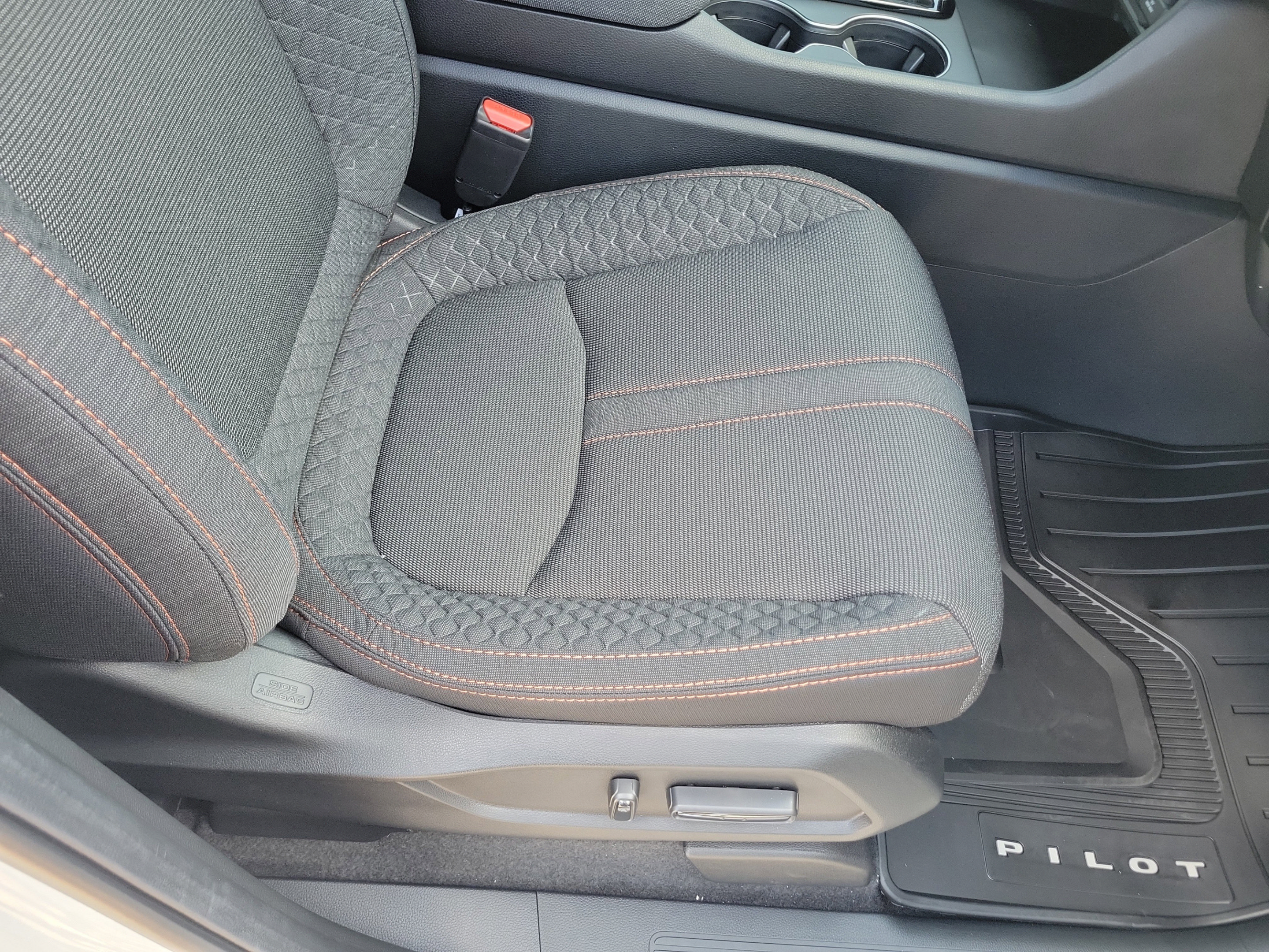 New 2026 Honda Pilot Sport image 18