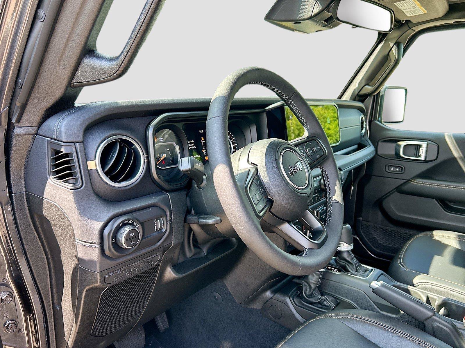 New 2026 Jeep Gladiator Sport AWD/4WD image 23