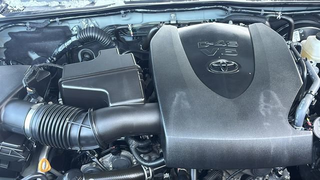 Used 2023 Toyota Tacoma TRD Sport w/ Technology Package image 36