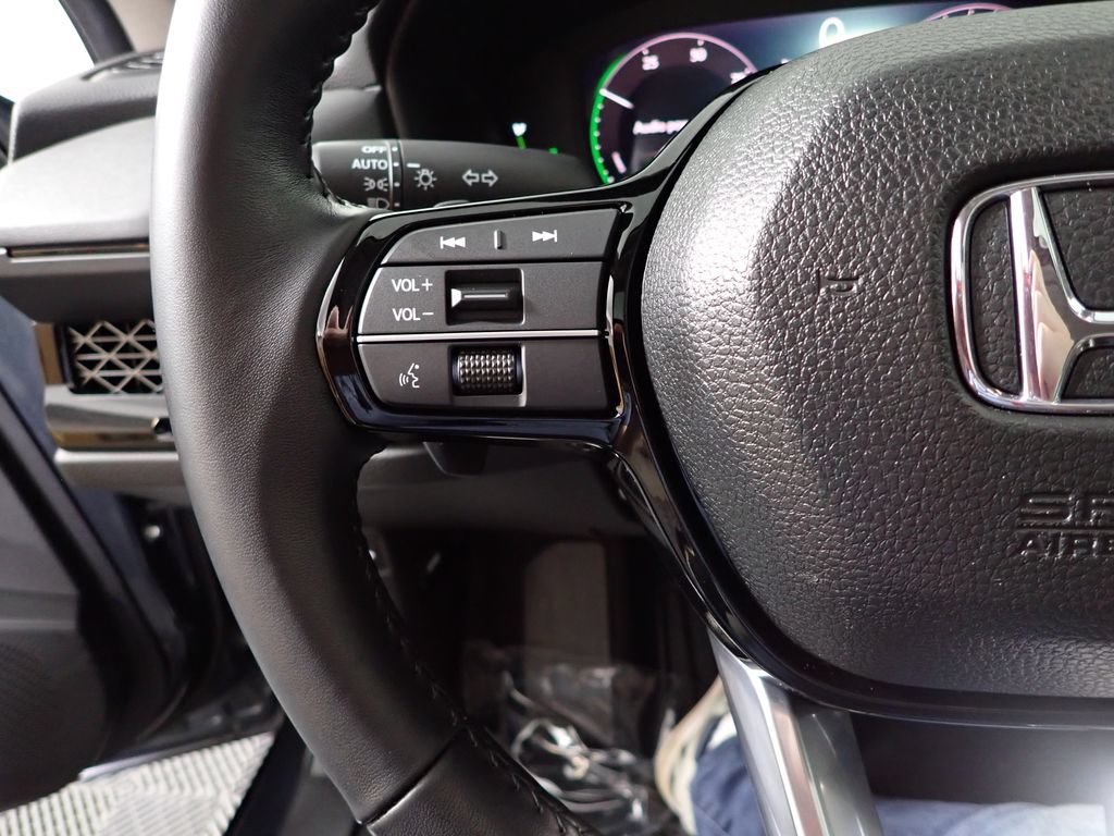 Used 2024 Honda Accord Touring image 31