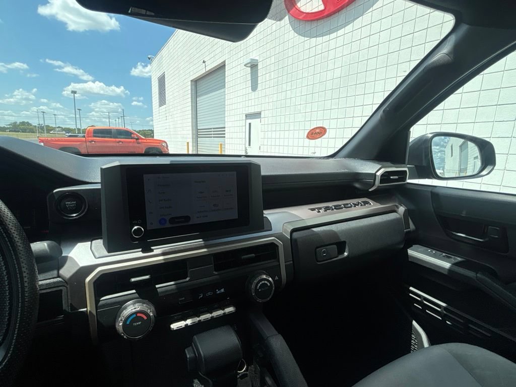 Used 2024 Toyota Tacoma SR5 AWD/4WD image 16