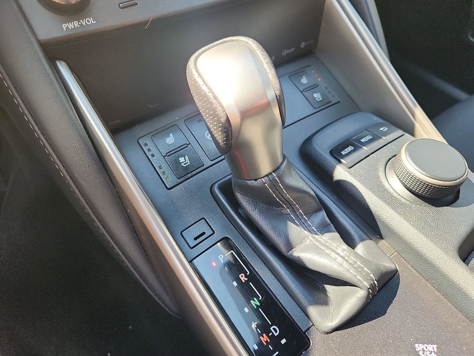 Used 2020 Lexus IS 350 F Sport w/ F Sport Package image 15