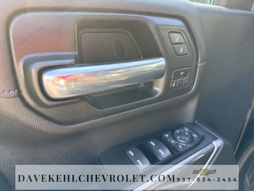 Used 2020 Chevrolet Silverado 2500 LTZ w/ LTZ Convenience Package image 9