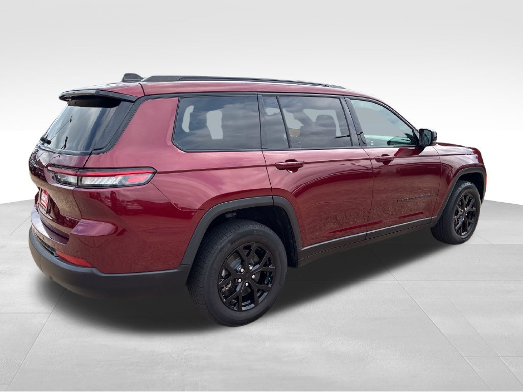 Used 2024 Jeep Grand Cherokee L Laredo AWD/4WD image 5