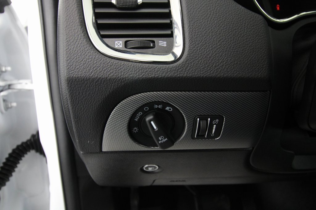 Used 2019 Dodge Durango R/T w/ Blacktop Package image 15