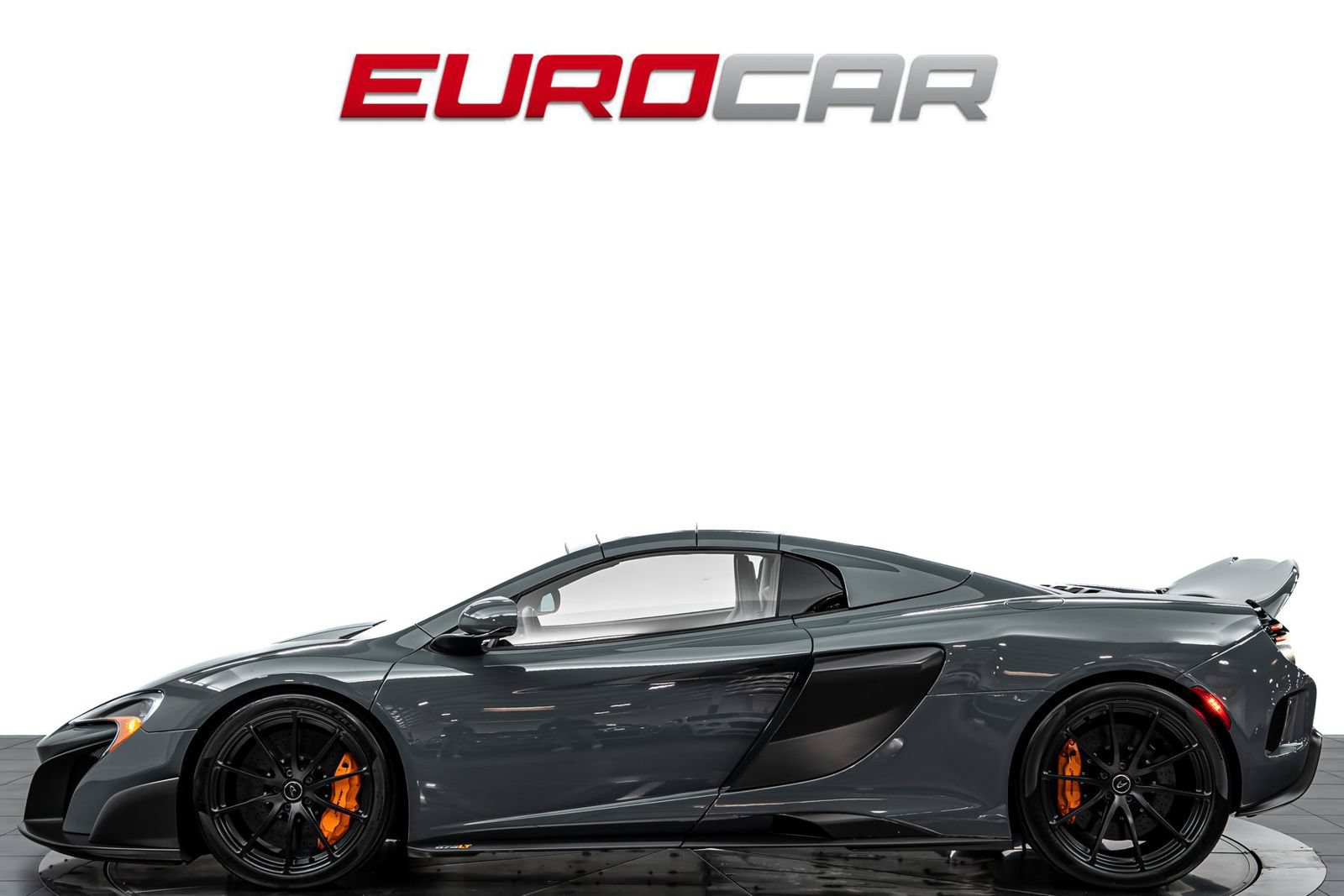 Used 2016 McLaren 675LT Spider RWD image 3