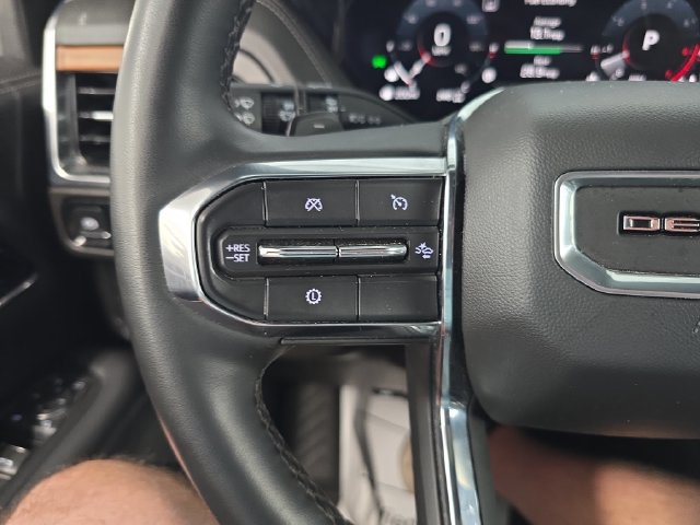 Certified 2025 GMC Yukon Denali AWD/4WD image 19