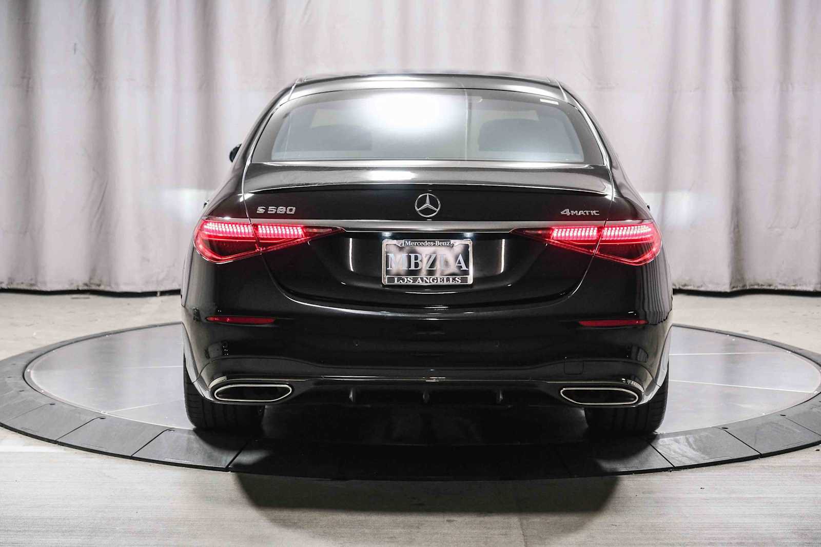 Certified 2023 Mercedes-Benz S 580 4MATIC Sedan image 3