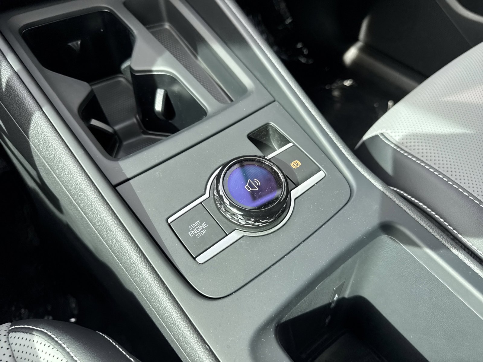 New 2026 Volkswagen Tiguan SE R-Line image 23