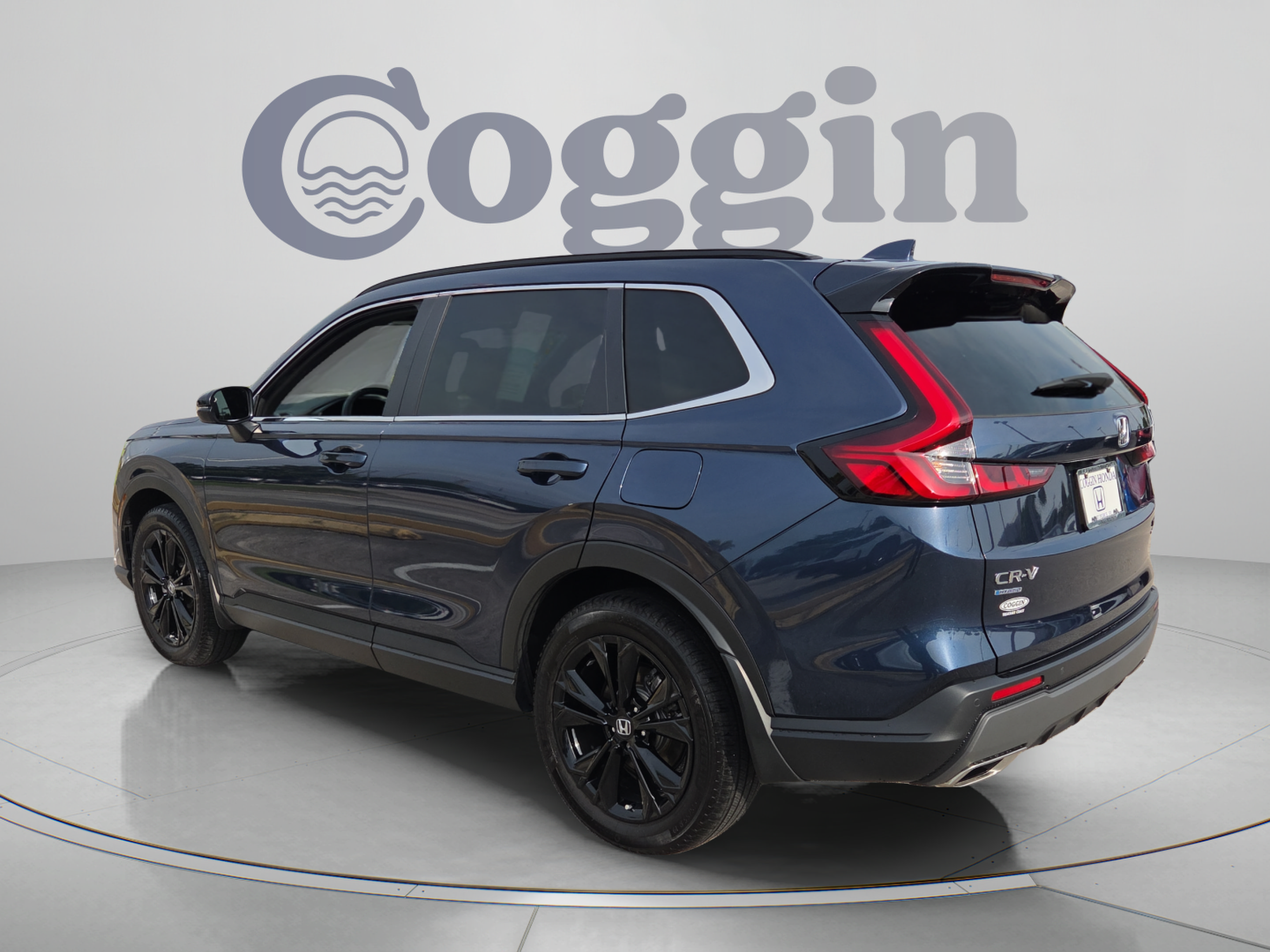 Used 2024 Honda CR-V Sport Touring image 3