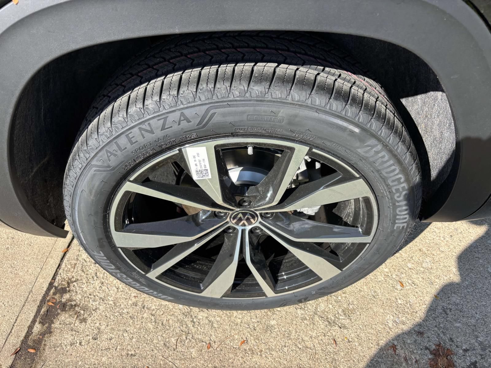 New 2026 Volkswagen Atlas SEL Premium R-Line AWD/4WD image 10