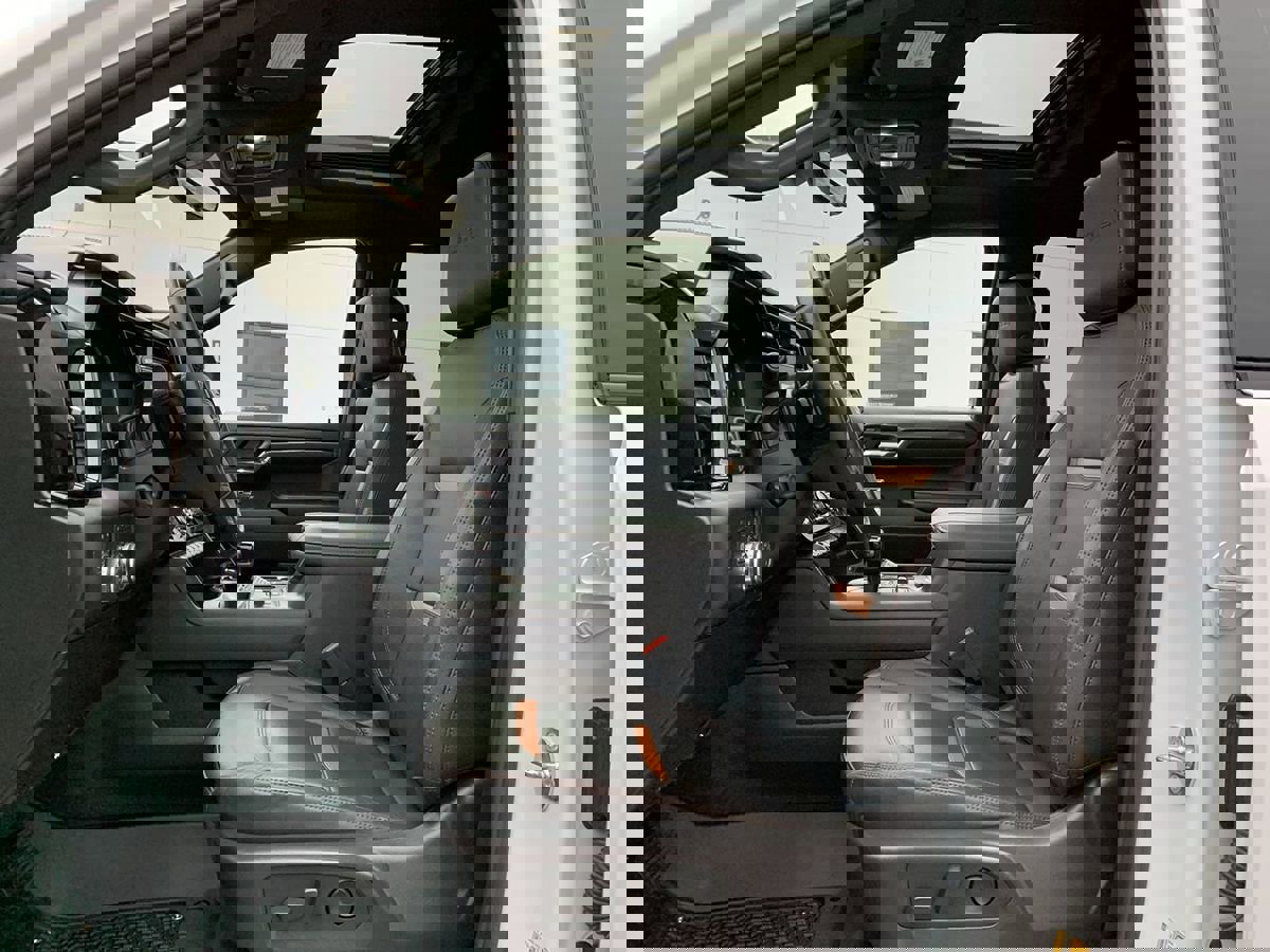 Used 2024 GMC Sierra 1500 AT4 w/ Technology Package image 34