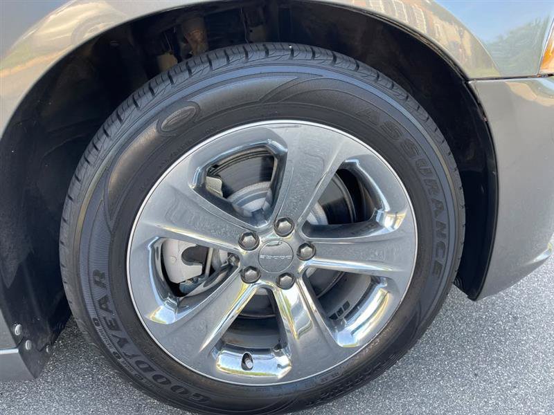 Used 2012 Dodge Charger R/T RWD image 39