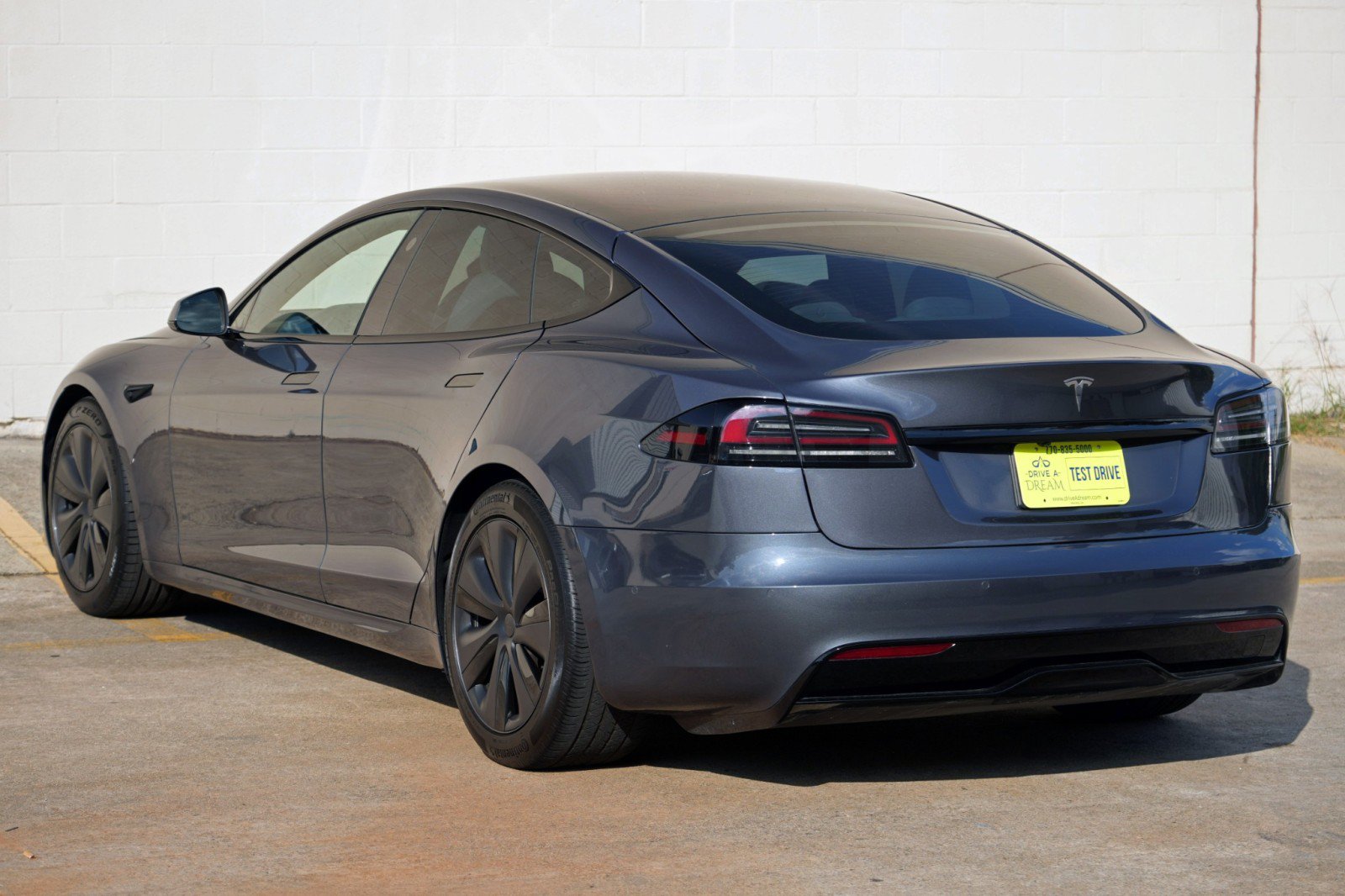 Used 2022 Tesla Model S AWD/4WD image 55
