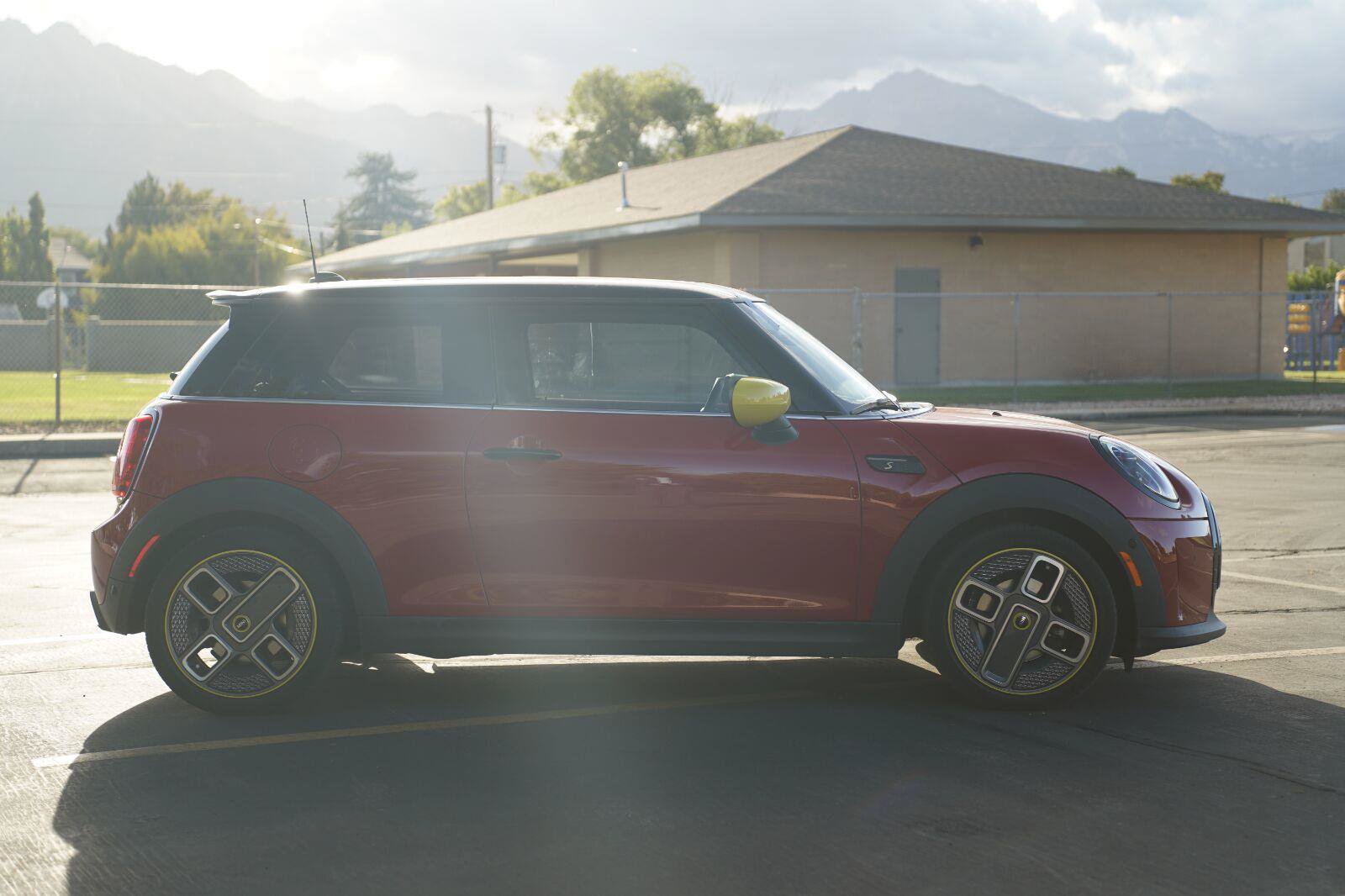 Used 2024 MINI Cooper SE FWD image 6