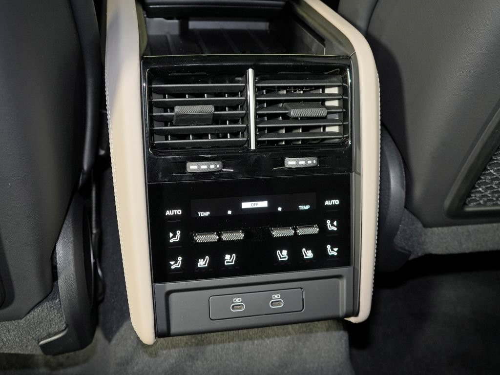 New 2026 Porsche Cayenne Electric AWD/4WD image 43
