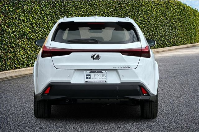 New 2026 Lexus UX 300h AWD image 6