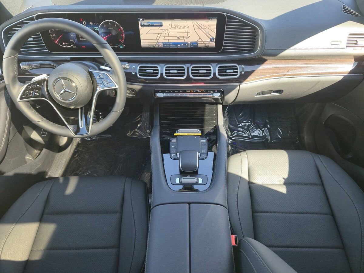 New 2025 Mercedes-Benz GLS 450 4MATIC image 8