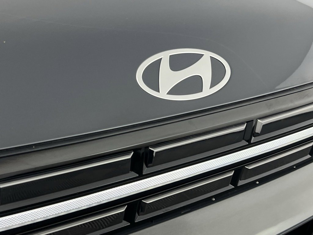 Used 2024 Hyundai Santa Fe Limited image 13