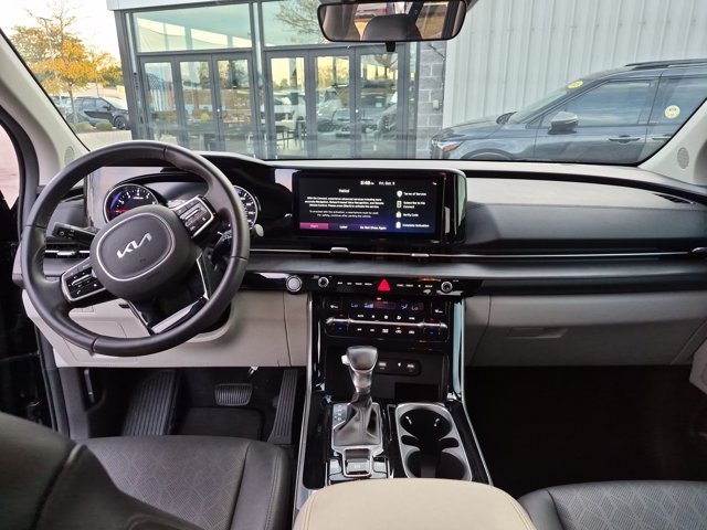 Certified 2024 Kia Carnival EX FWD image 15