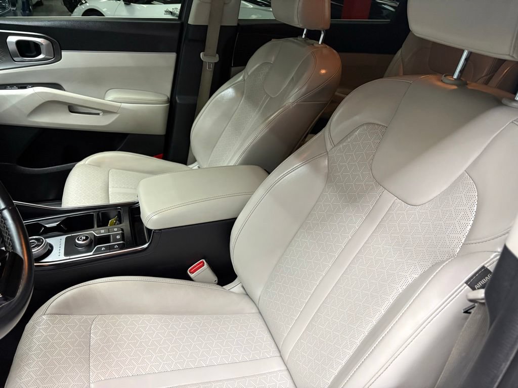 Used 2021 Kia Sorento S FWD image 19