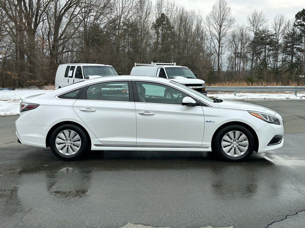 Used 2016 Hyundai Sonata SE image 8