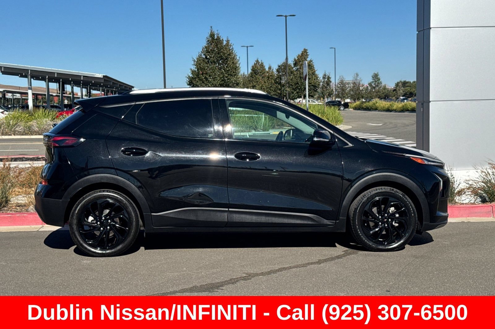 Used 2023 Chevrolet Bolt EUV LT FWD image 3