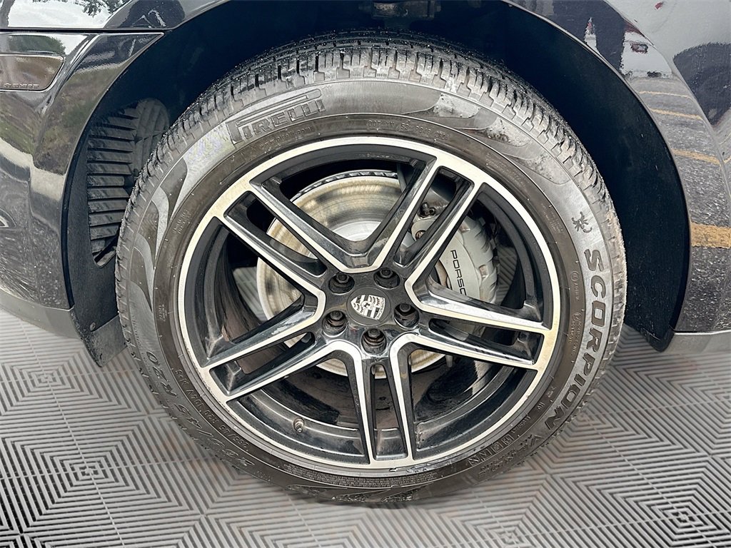 Used 2021 Porsche Macan S image 34