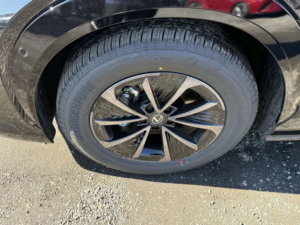 New 2026 Lexus RZ 450e Premium image 7