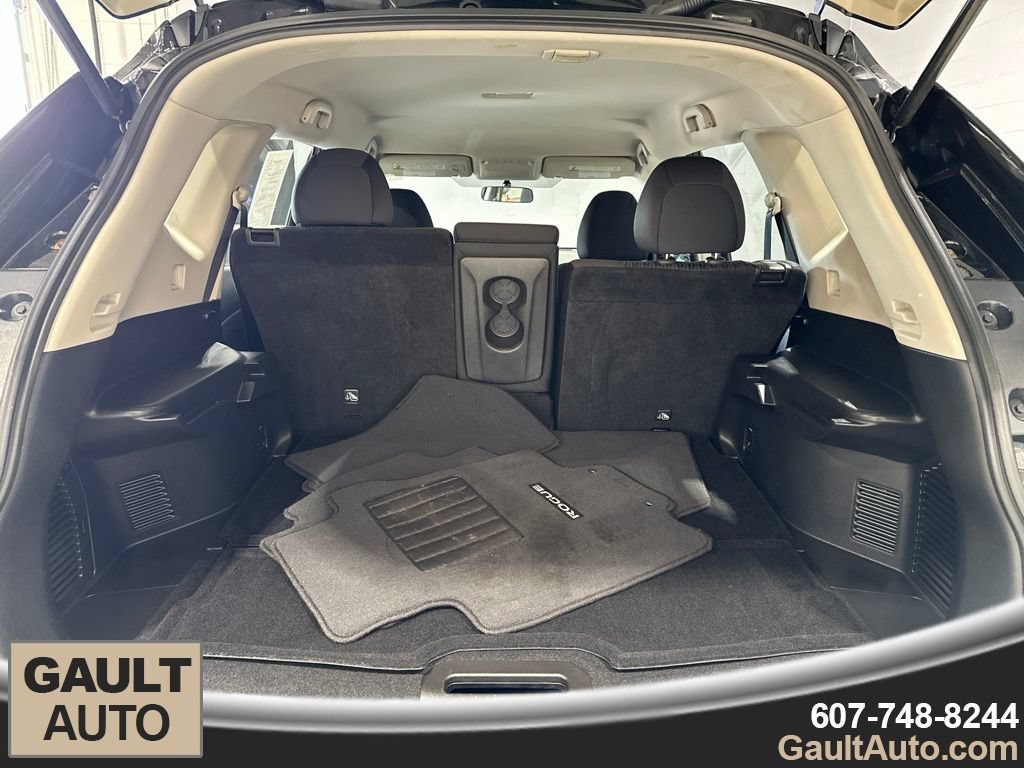 Used 2018 Nissan Rogue S AWD/4WD image 15