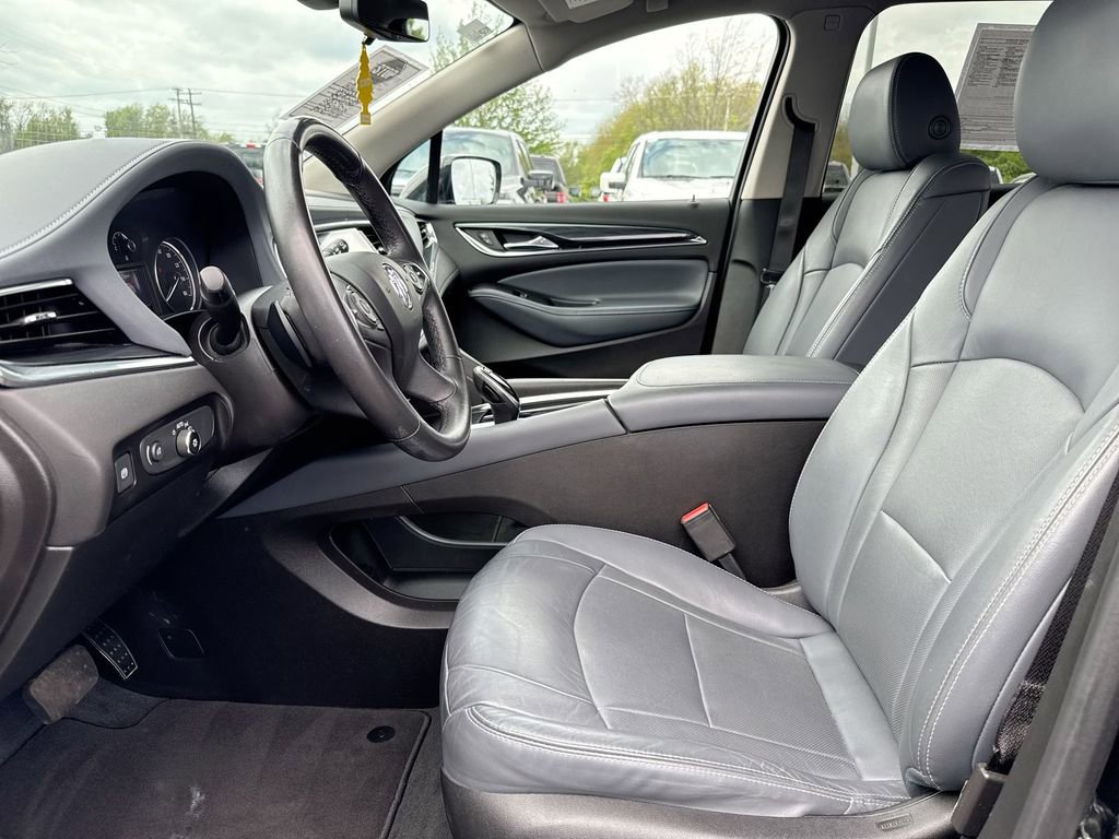 Used 2021 Buick Enclave Essence FWD image 19