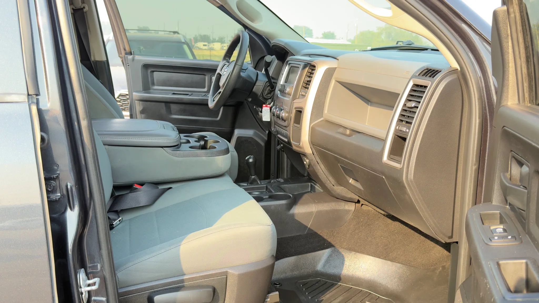 Used 2018 RAM 2500 Tradesman w/ Chrome Appearance Group AWD/4WD image 15