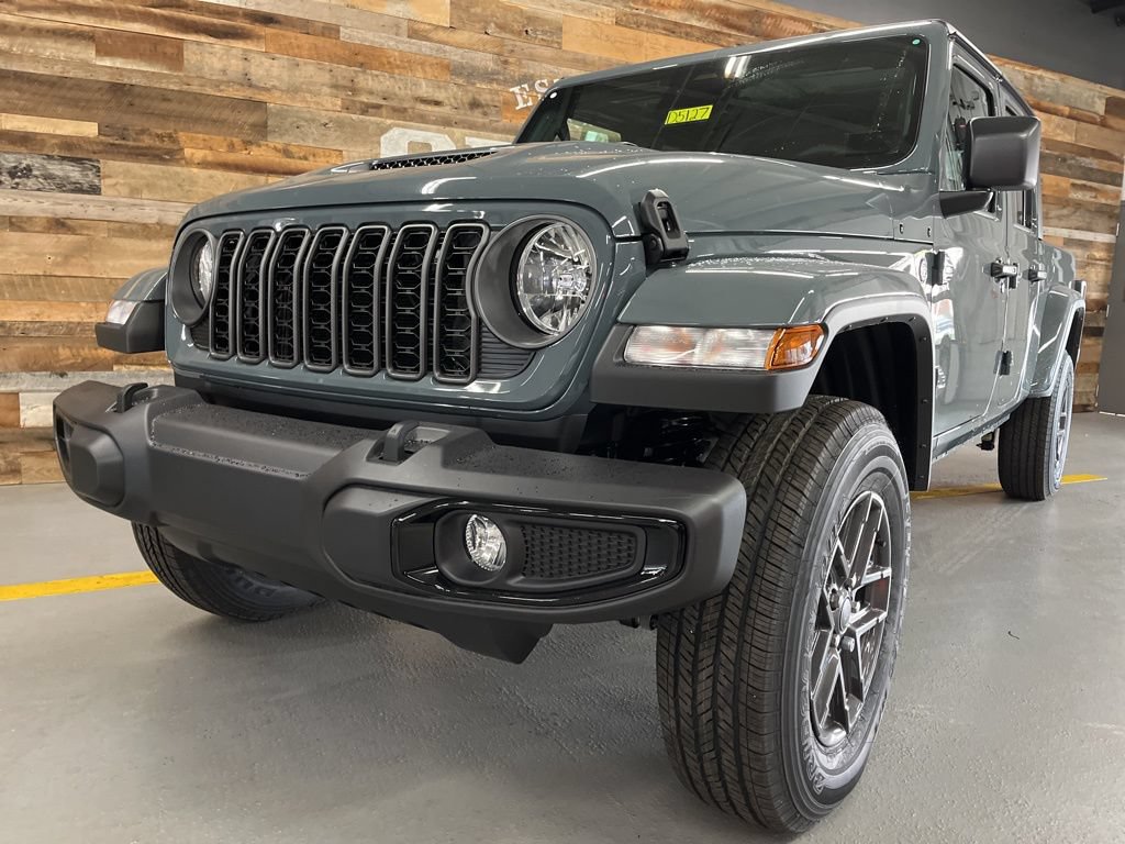 New 2026 Jeep Gladiator Sport AWD/4WD image 3
