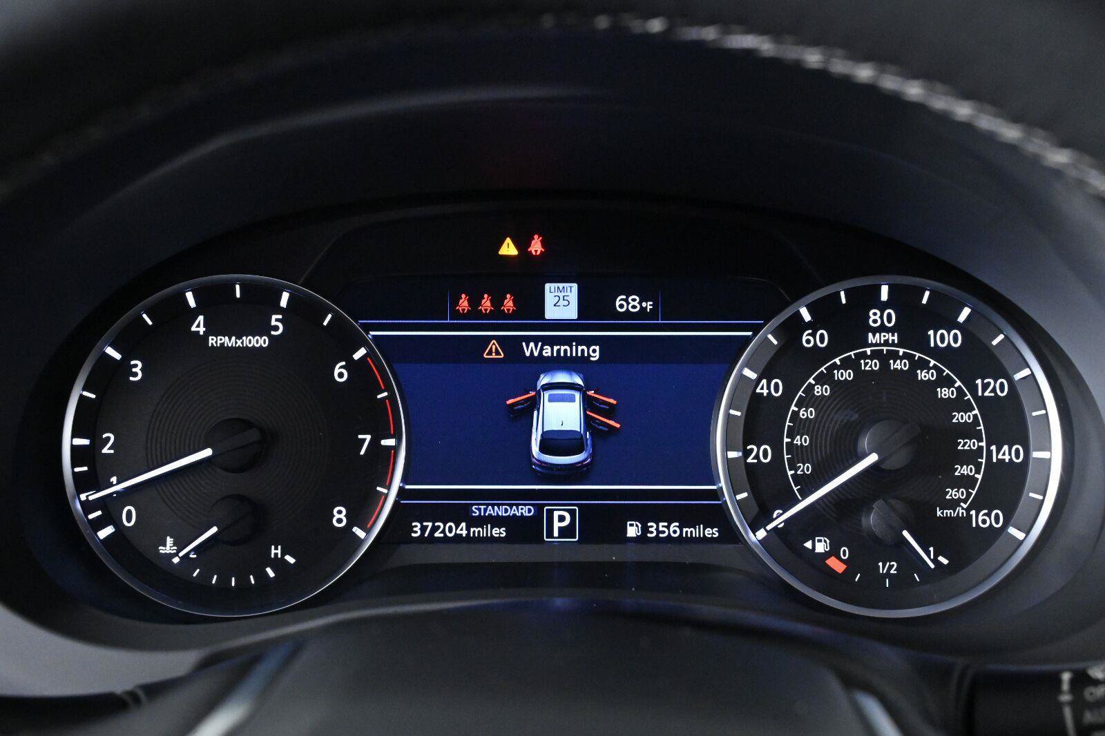 Used 2023 INFINITI QX55 Essential AWD/4WD image 17