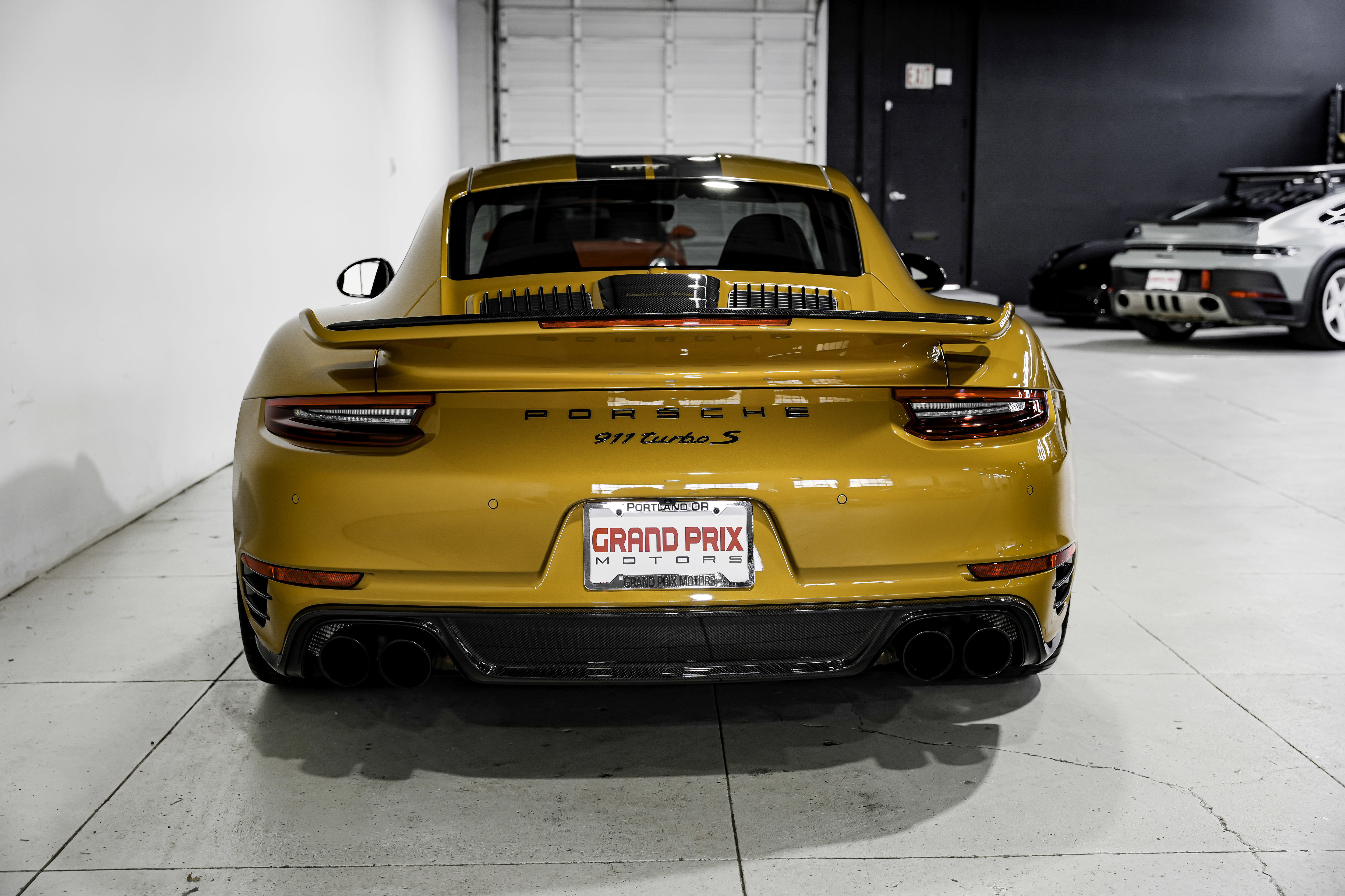 Used 2018 Porsche 911 Turbo S image 5