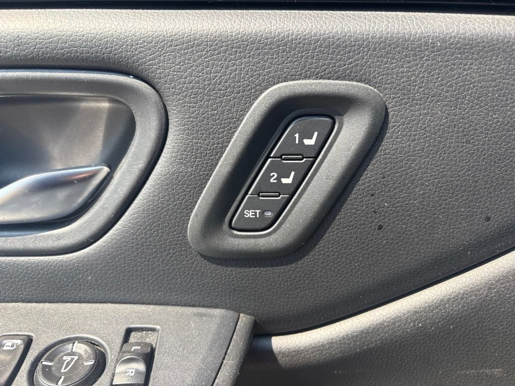 Certified 2023 Honda Pilot Touring image 10