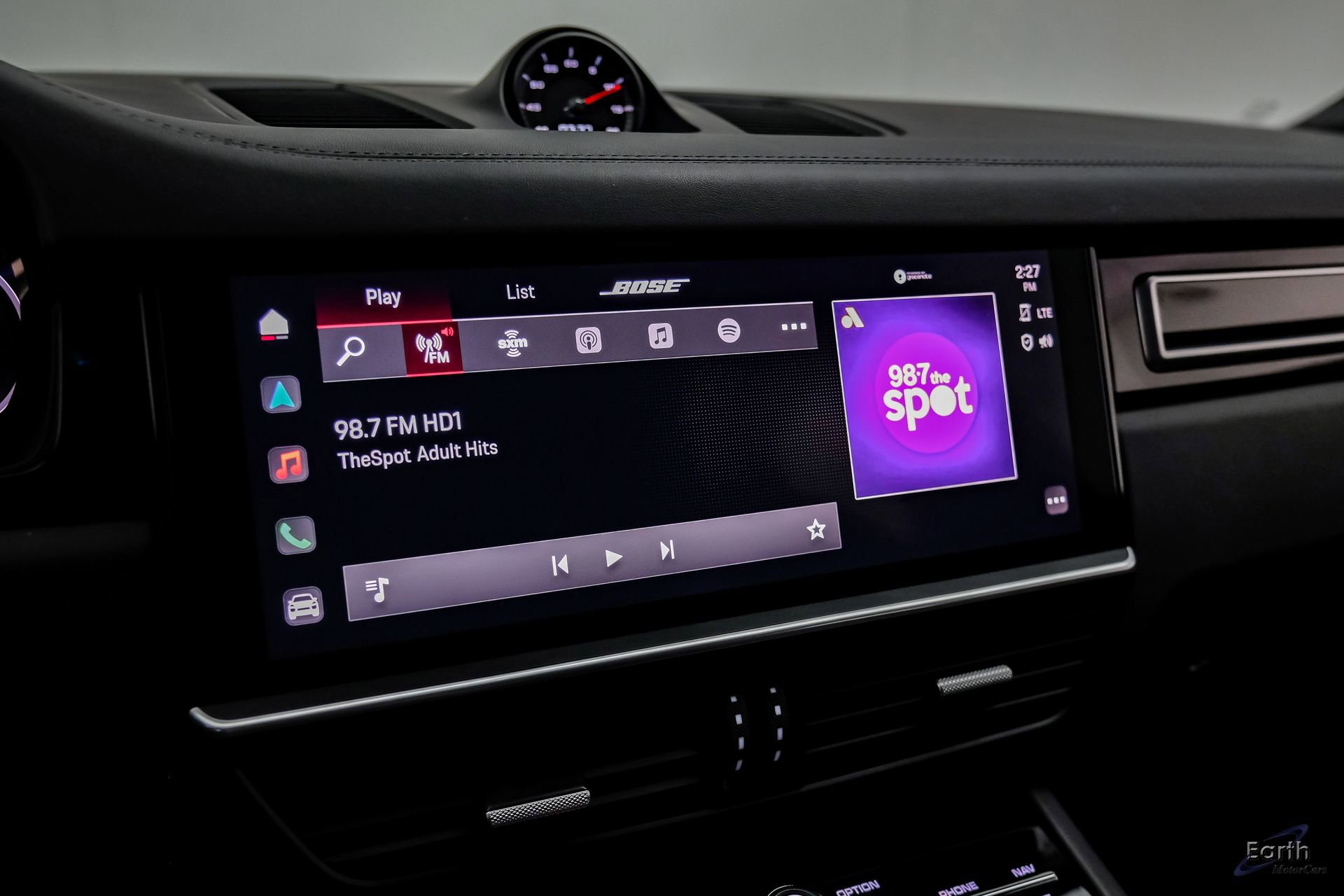 Used 2022 Porsche Cayenne Turbo image 76