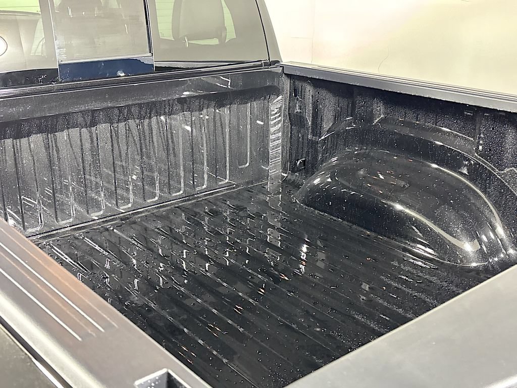 New 2026 RAM 1500 Laramie w/ Night Edition AWD/4WD image 22