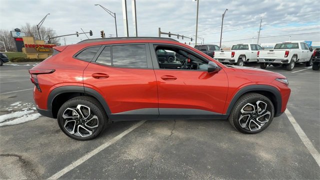 Used 2024 Chevrolet Trax RS w/ Driver Confidence Package image 9