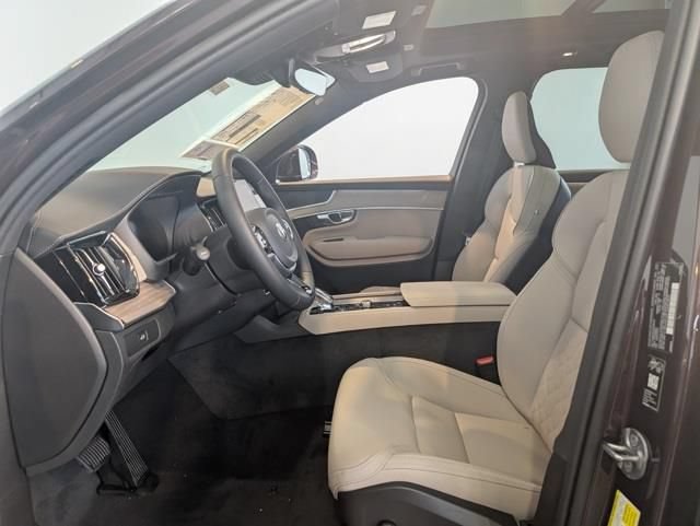 New 2026 Volvo XC90 B5 Core AWD/4WD image 10