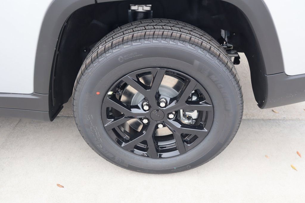 New 2025 Jeep Grand Cherokee L Altitude image 20