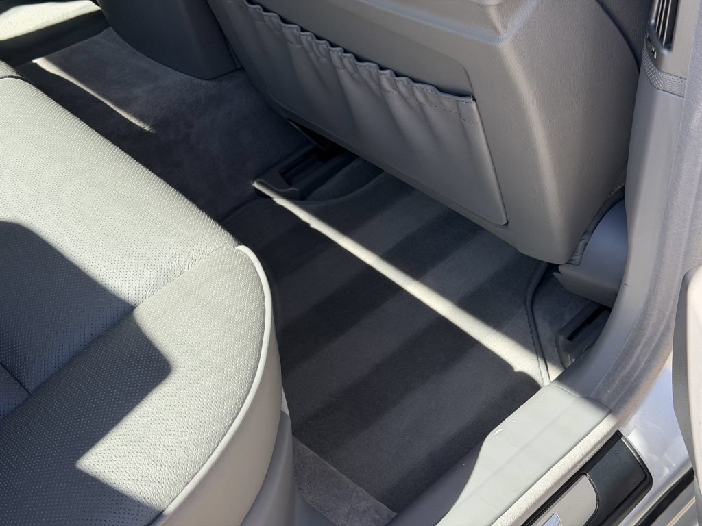 Used 2002 BMW 745i RWD image 81