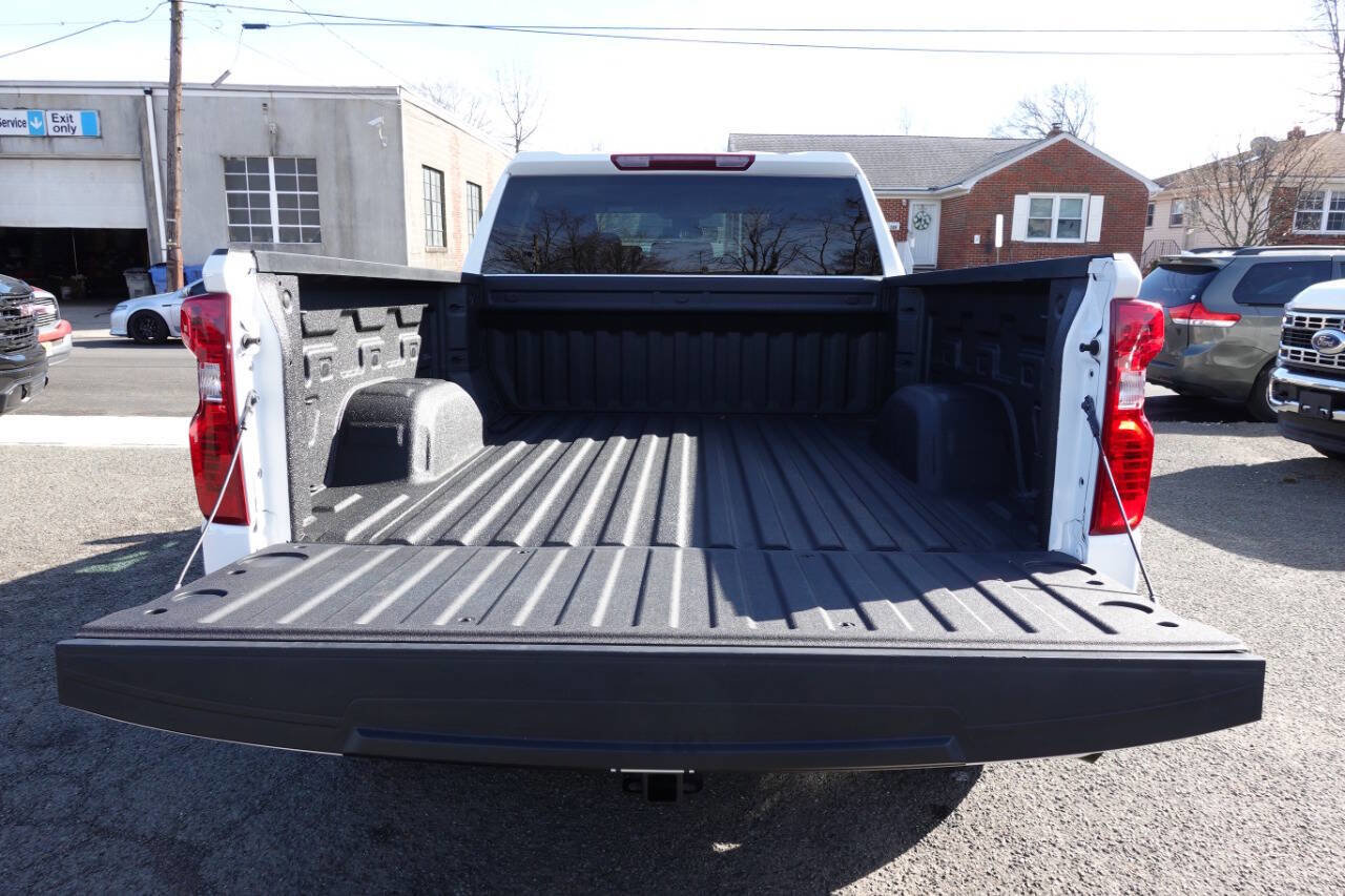 Used 2024 Chevrolet Silverado 1500 Custom w/ Rally Edition AWD/4WD image 27