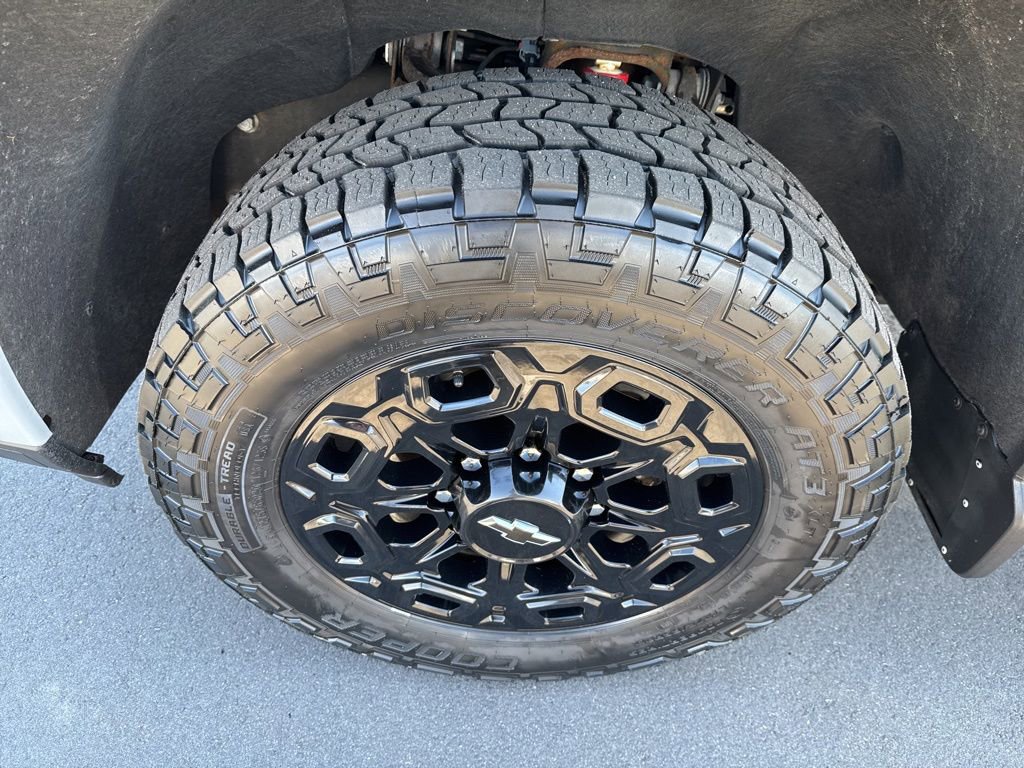 Used 2024 Chevrolet Silverado 2500 LT w/ Z71 Sport Edition image 11