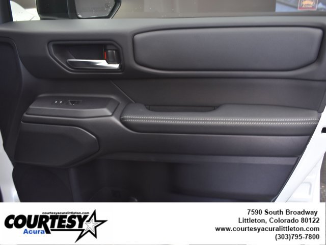 Used 2024 Toyota Land Cruiser image 30