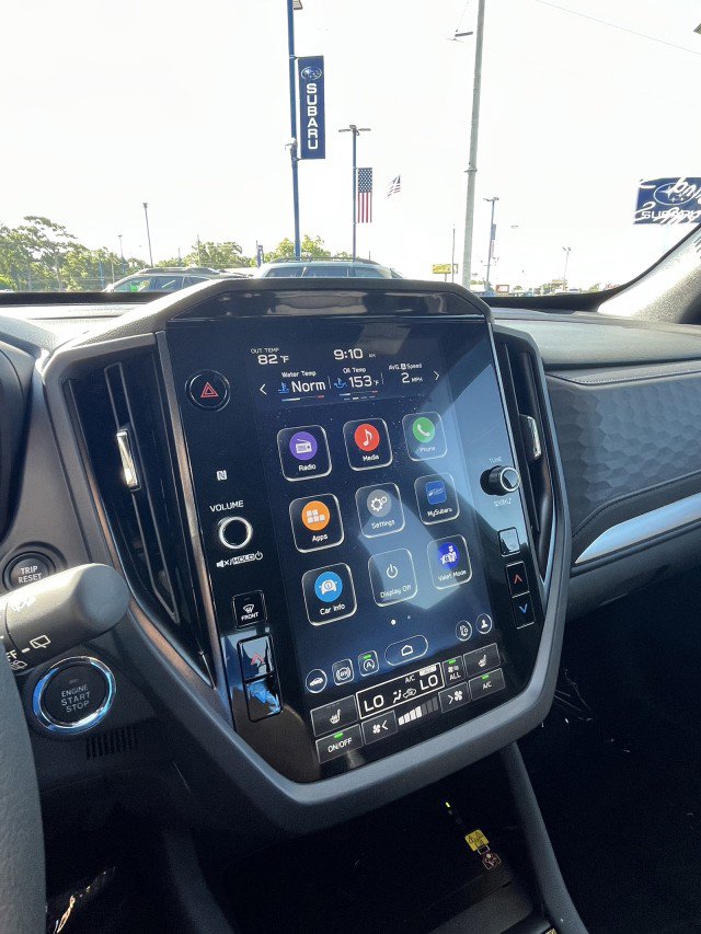 Used 2025 Subaru Forester Premium image 18