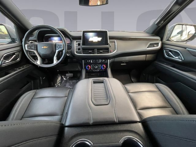 Used 2022 Chevrolet Suburban LT w/ Luxury Package image 12