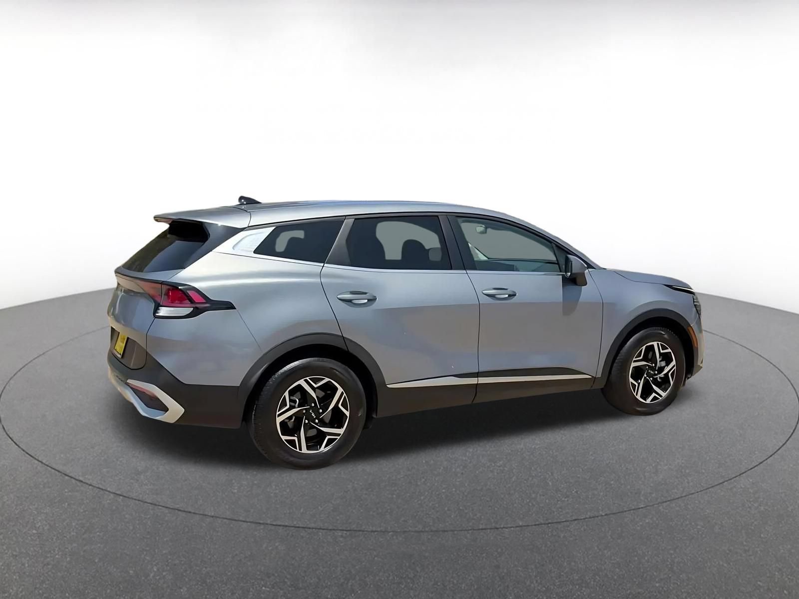 Used 2025 Kia Sportage LX FWD image 13