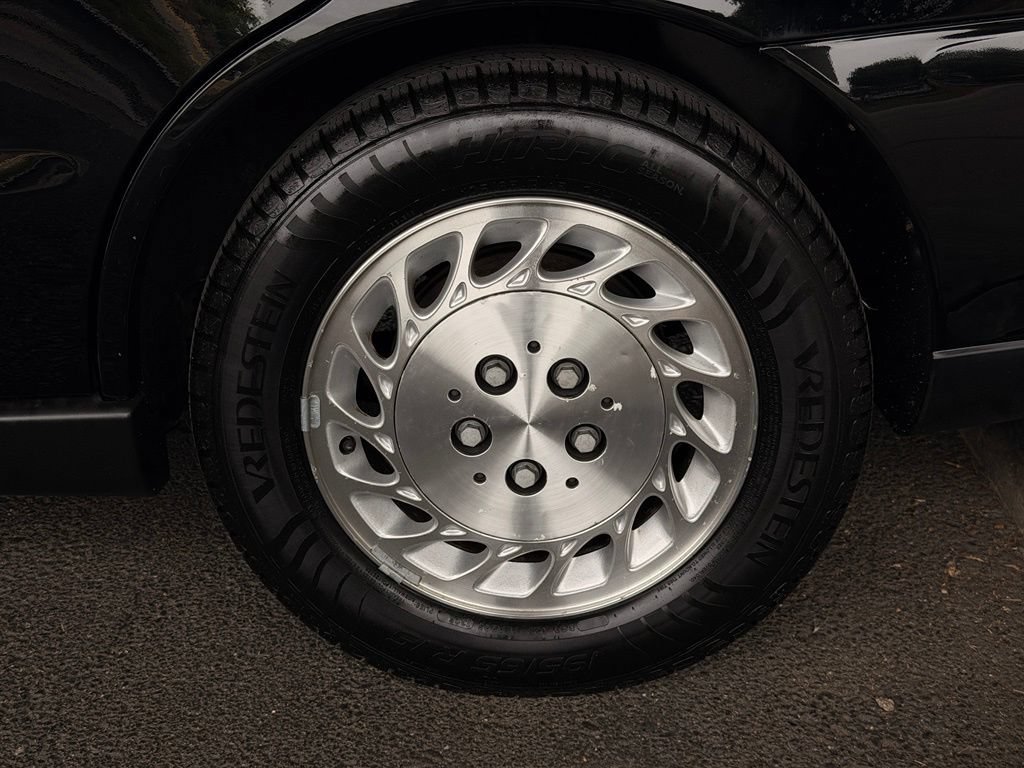 Used 2001 Saturn L-Series L200 FWD image 59