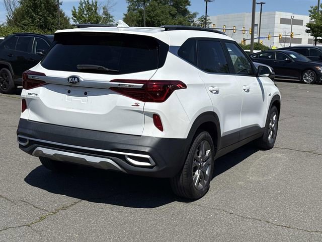 Used 2021 Kia Seltos S AWD/4WD image 2